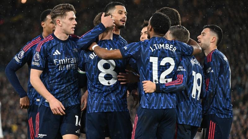 狂野西部 湖人火箭连败 快船逼近附加赛